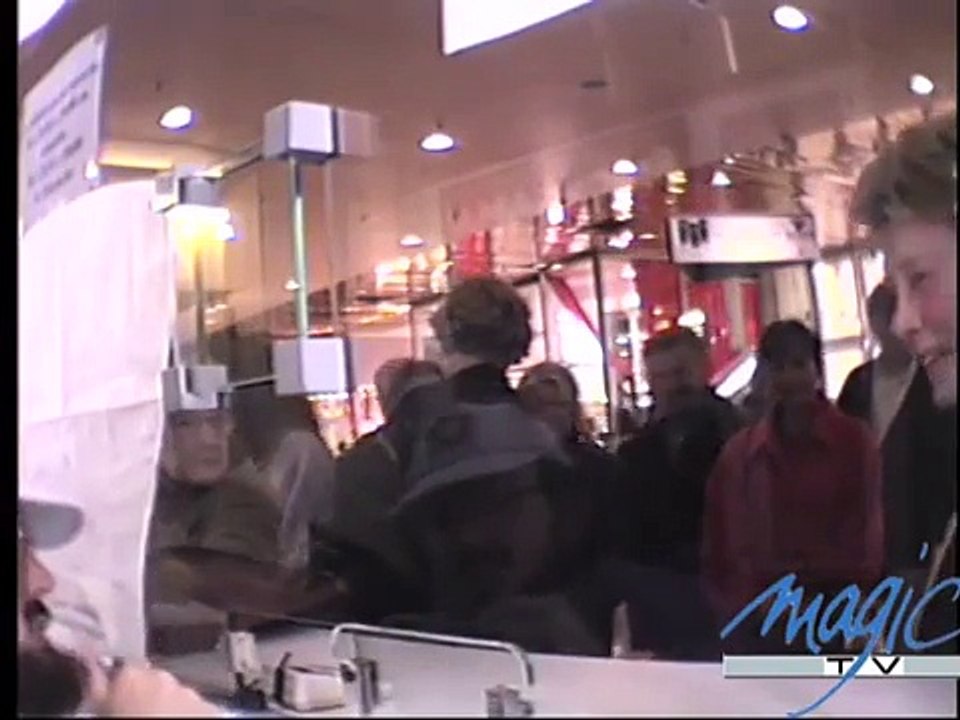 Laurent Baffie - palais des congres - camera cachée exclusive