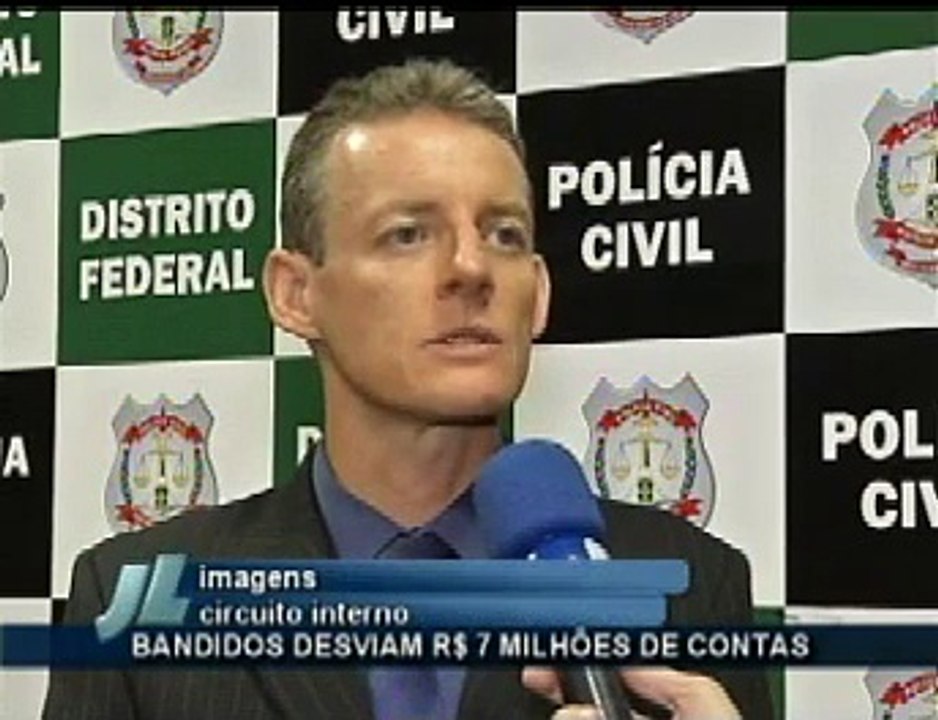 Polícia detém quadrilha que fraudava caixas eletrônicos