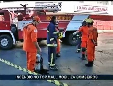 Shopping em Taguatinga pega fogo
