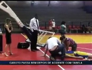Acidente em quadra de esportes