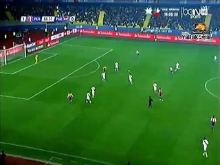 تالق مدافع بيرو والقائم امام باراجواي