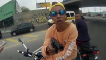 Failed attempt to steal a motorcycle on the street, the thief shot. [720p]