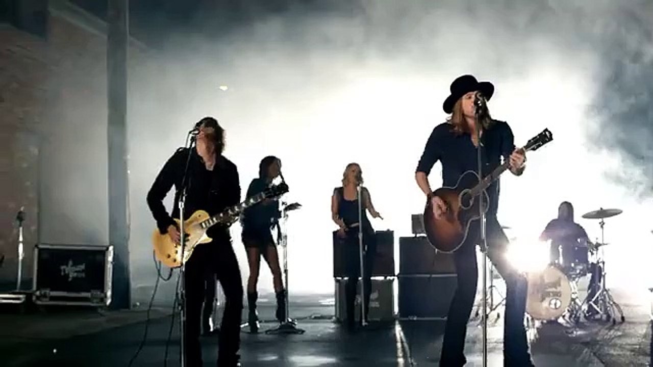 A Thousand Horses - Smoke