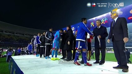 تسليم منتخب بيرو الميداليات البرونزية لبطولة كوبا أمريكا 2015