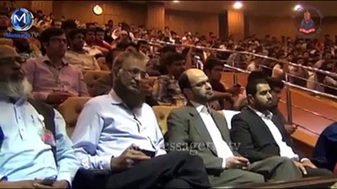 Waldain Bachon Ki Kaisi Tarbiyat Karen or Un Ki Kya Zimedariyan Hain- Maulana Tariq Jameel Amazing Bayan - Islamic Gathering