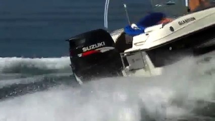 Speedboat fun Suzuki outboard power 150 pk, Glastron SX 170 James bond music.