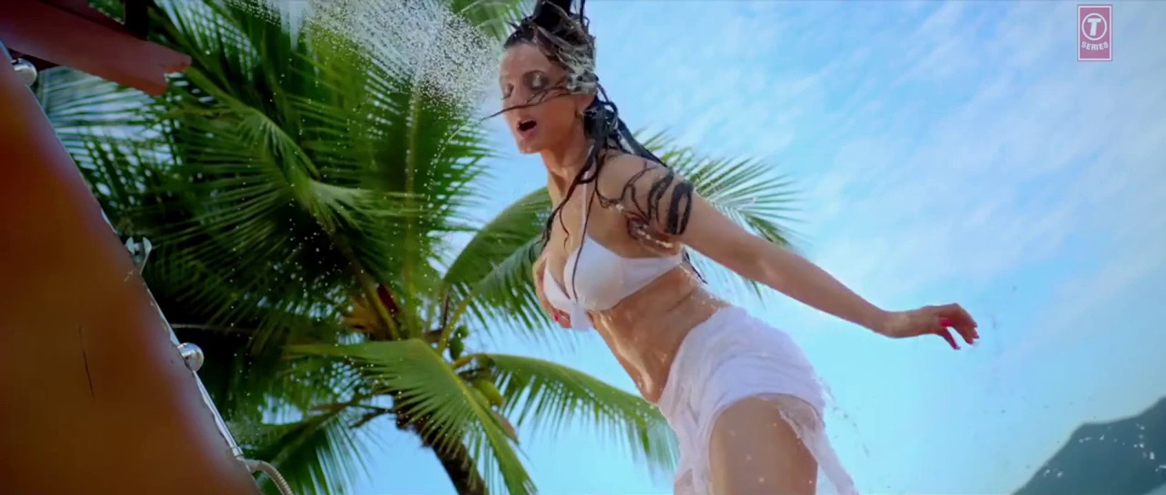 Desi Magic (2015) Hindi Movie Official Trailer - Ameesha Patel - Upcoming 2015 Bollywood Movies Trailer