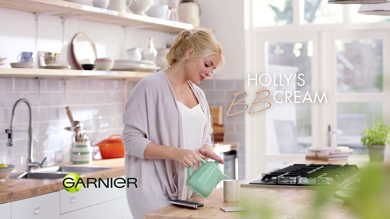 Garnier | BB Cream with Holly Willoughby