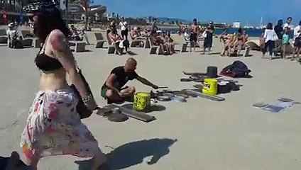 This guy is better than David Guetta & he does not even need to "press play.