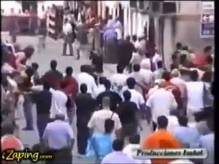 INCREIBLE ! Toro reconoce a su dueño ANTE CIENTOS DE PERSONAS.