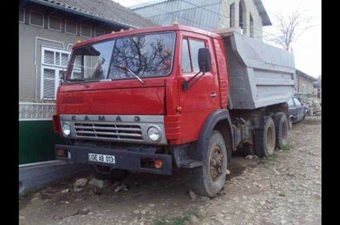 Planeta Moldova - fata si kamazul