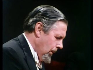 Alfred Deller & Wilfred Brown sing Couperin:  "Troisième leçon"