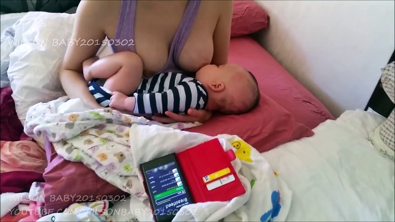 BREASTFEEDING MOM BREASTFEED WILSON BABY'S LUNCH DAY99 母乳 모유 수유