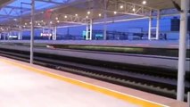 China CRH High Speed Rail (HSR) 京沪动车-中国高铁 Beijing to Shanghai (中国高速铁路)