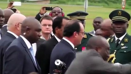 Au Cameroun, Hollande appuie la lutte contre Boko Haram