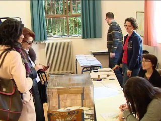 Στις θέσεις τους οι εκλογικοί αντιπρόσωποι