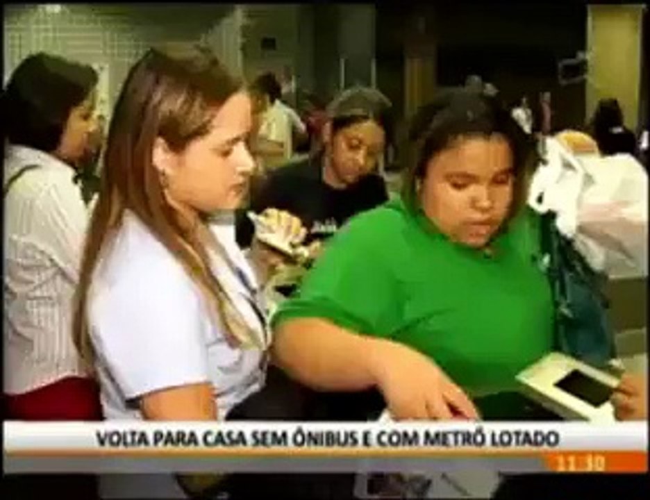 Metrô lotado