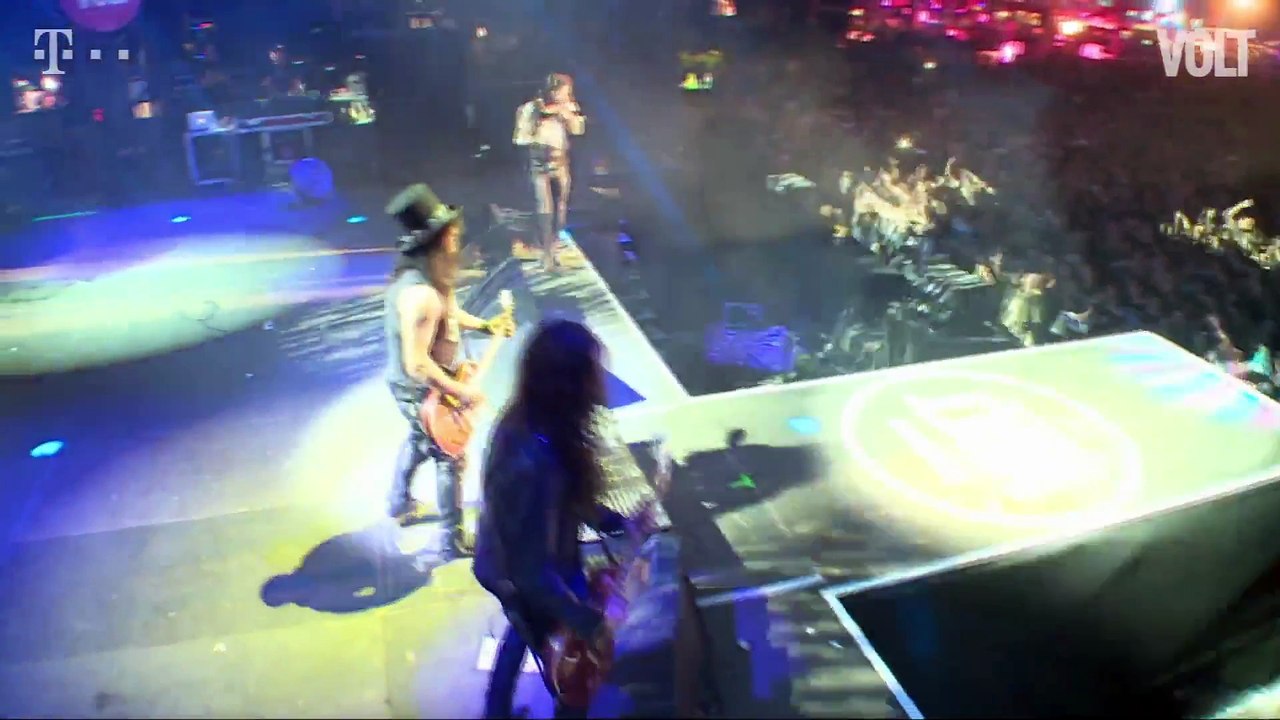 Slash ft. Myles & The Conspirators - Avalon (Live At Volt Festival 2015)
