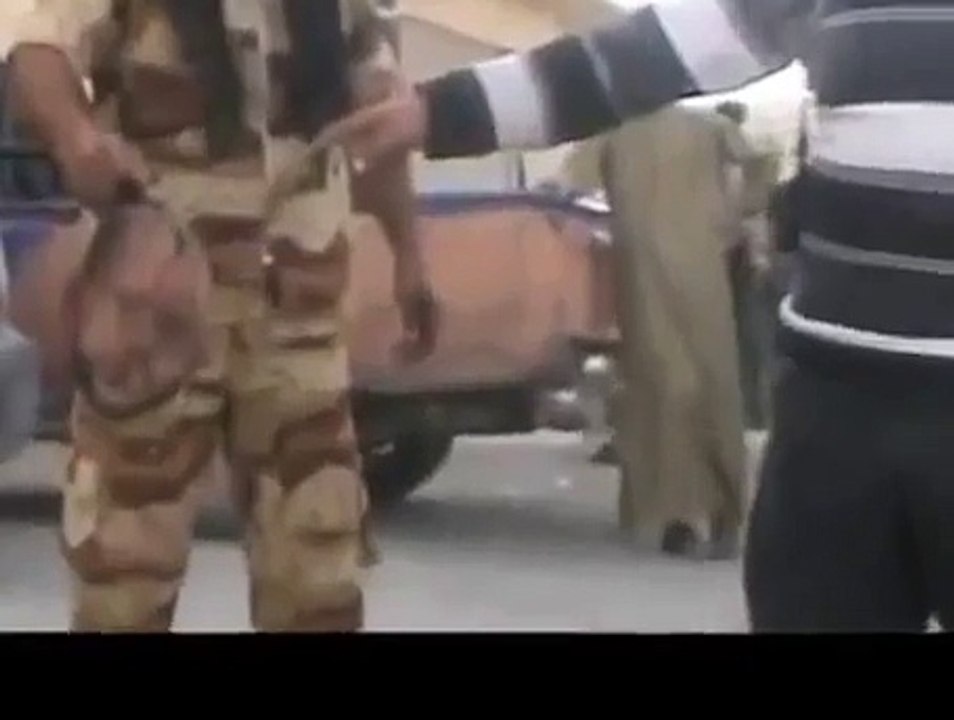 FSA Free Syrian Army _ war crimes _ execution of POW
