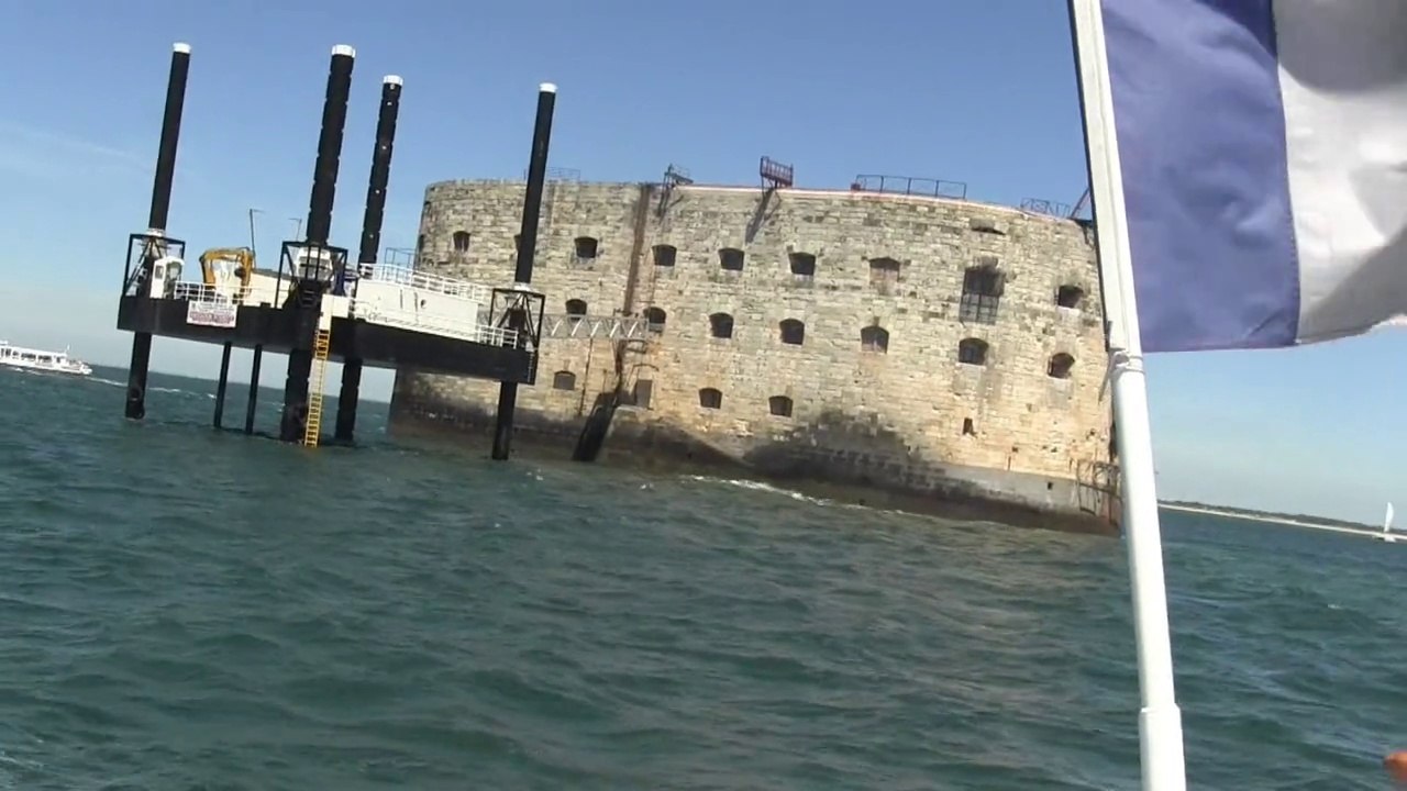 le FORT BOYARD    - l' ile d'AIX    -Le Fort ENET