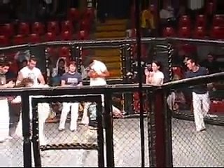 Presentacion Capoeira Brasil Mexicali en peleas valetodo