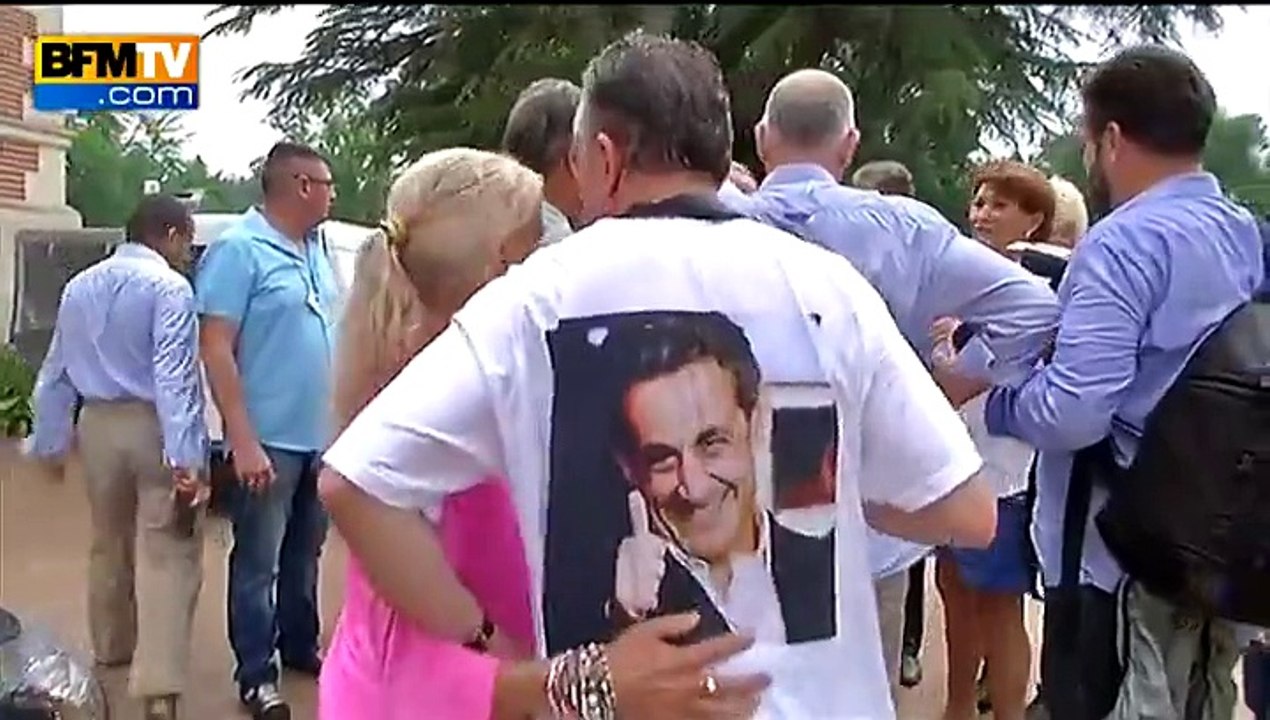 Nicolas Sarkozy plébiscité à la fête de la violette