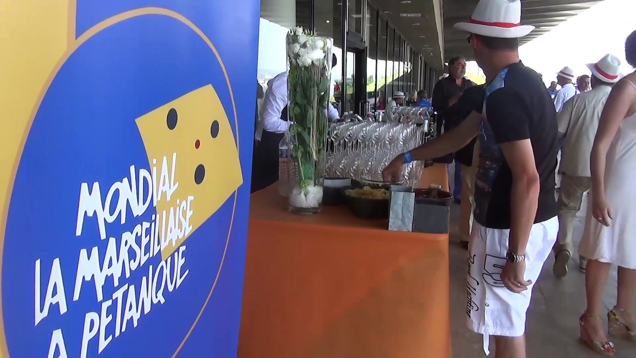 Mondial à Pétanque la Marseillaise : arrivée des personnalités