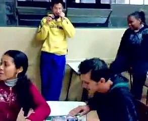 Queda de Braço no Colégio!