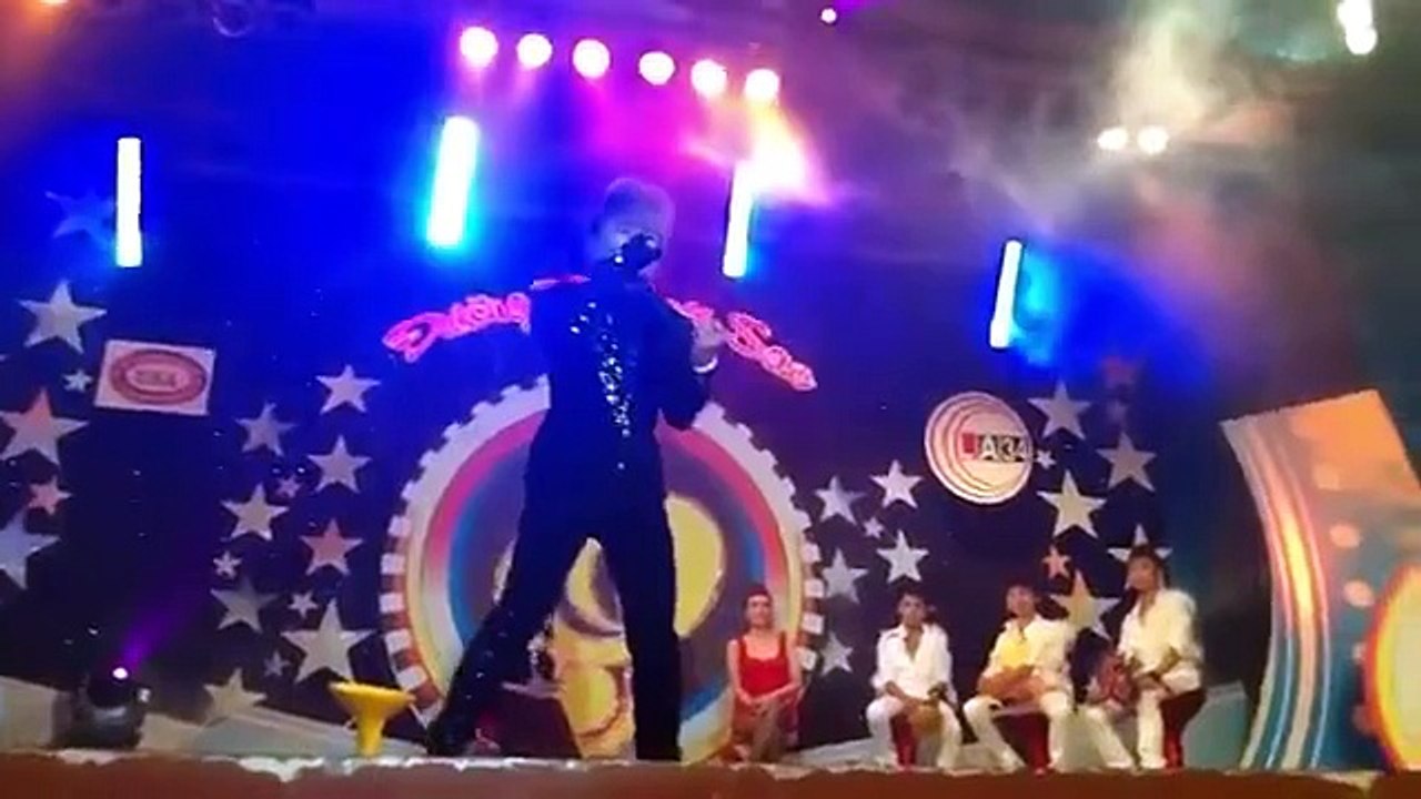 你到底愛誰 越南歌手演唱 HKT.M TRUNG DUONG/ nhac hoa loi viet