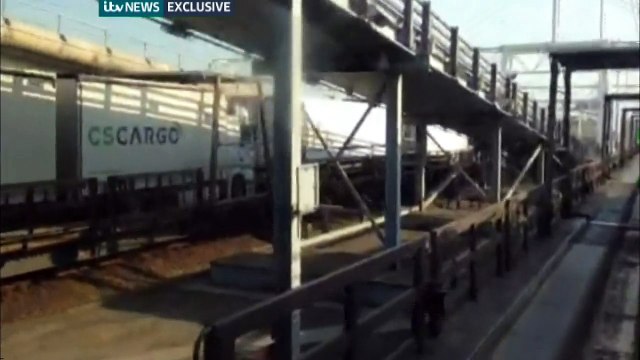 Migrants cause delays in Channel Tunnel