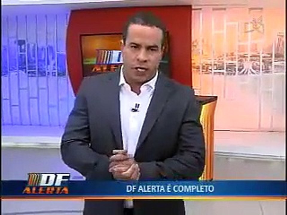 Tarado ataca jovens