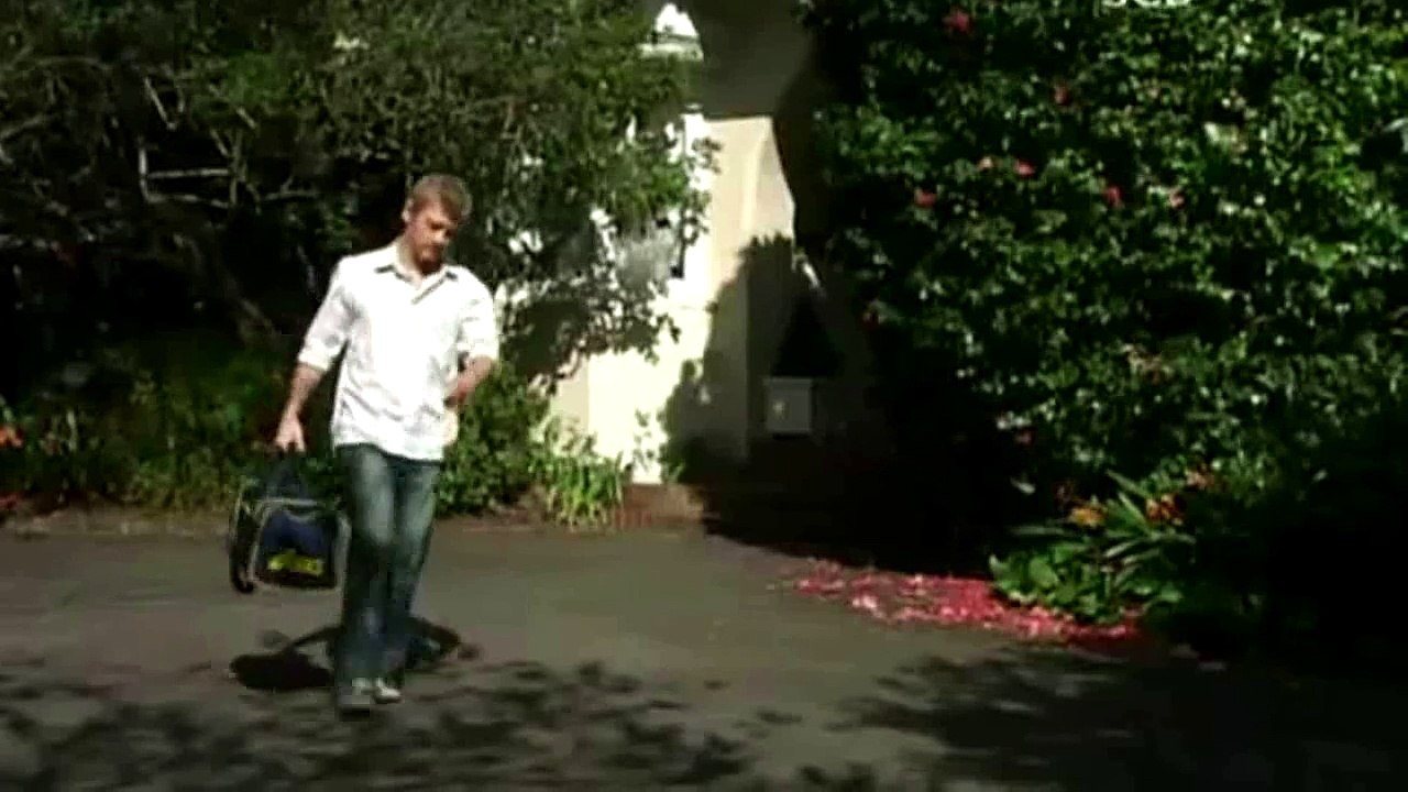 Amanda and Peter - kiss
