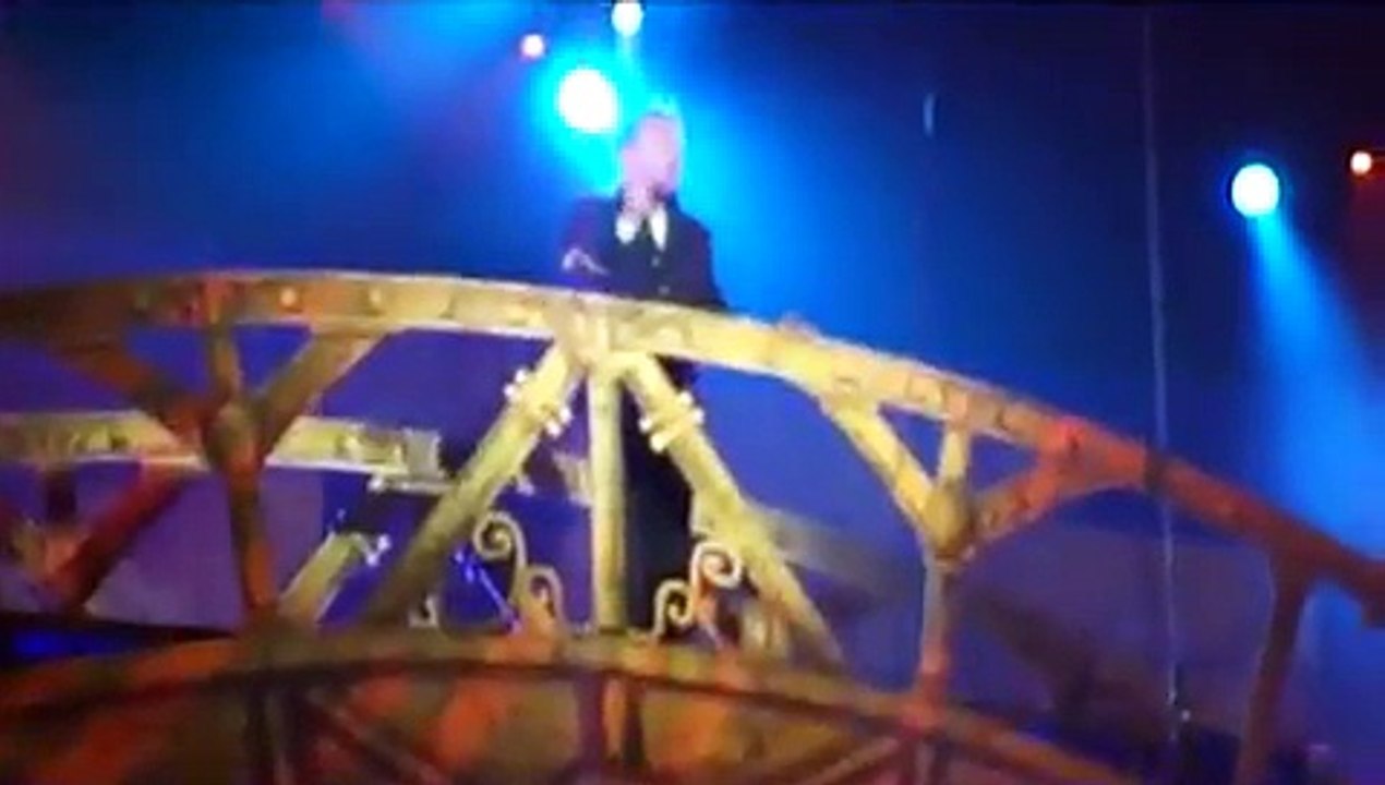 Jason Donovan - Brave New World (The Artilleryman) - War of the Worlds
