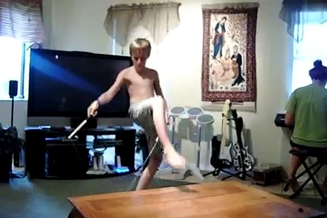 me playing Chinese Yo Yo