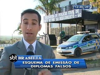 Télécharger la video: Polícia descobre esquema de emissão de diplomas falsos