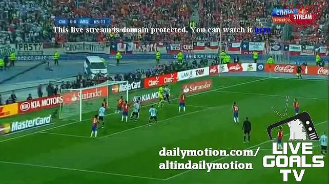 Claudio Bravo Brilliant Save Chile 0-0 Argentina