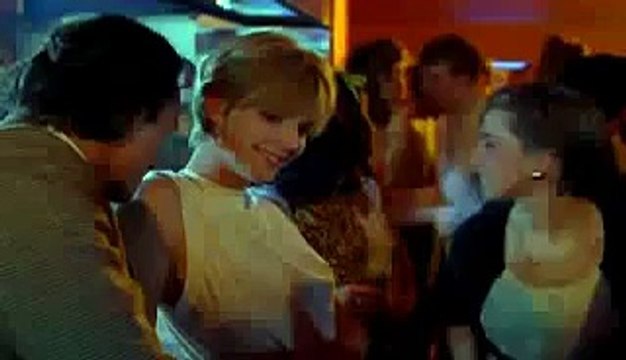 Film Les hommes préfèrent les grosses (Scène Luis Rego et la bagnole petée)