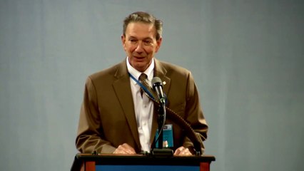 Patrick Binns speaks at the Rally for Israel at City Hall Plaza