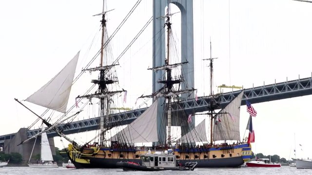 Fragata francesa 'Hermione' se une às celebrações do 4 de julho