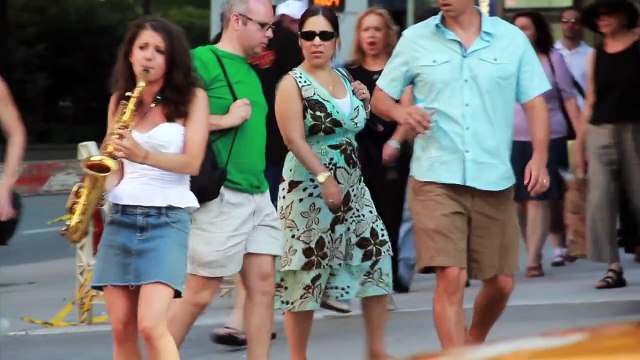 Saxy Sax Girl in New York: Careless Whisper Prank