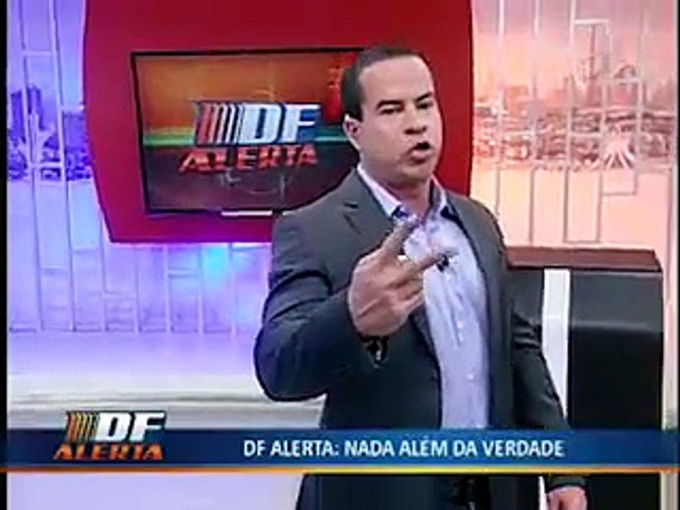 TERROR NO LAGO