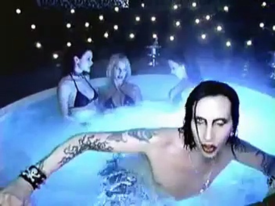 marylin manson tainted love