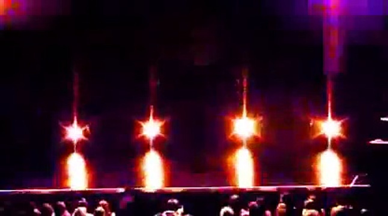 Amazing Tron Dance performed by Wrecking Orchestra [Better Quality]