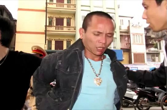 Tập 7 Kêu gào, gọi cảnh sát là cướp để tẩu tán ma túy (Nhật ký 141)