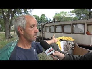 SENZA CASA DA DUE ANNI VIVE IN BARCA