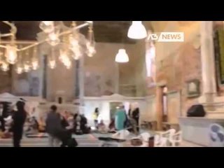 PREGHIERA IN "MOSCHEA", VIGILIA DI TENSIONE