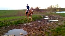 Ich und mein Pony beim reiten