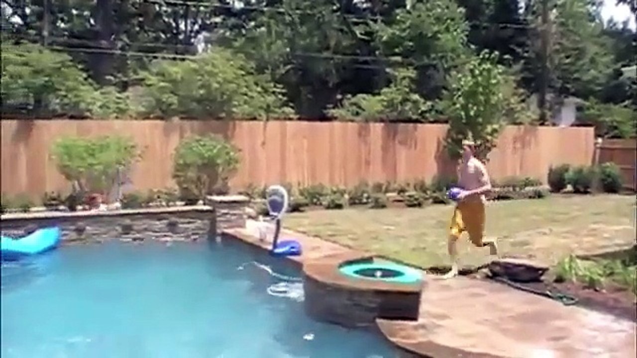 basketball piscina