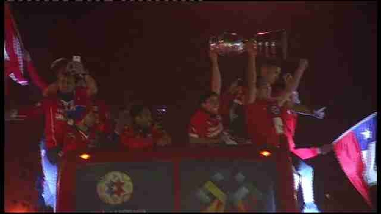 La euforia roja estalla en Chile tras ganar su primera Copa América