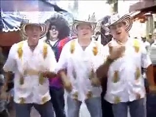 DE YOLOMBÓ (VIDEO OFICIAL) LOS CANTORES DE CHIPUCO
